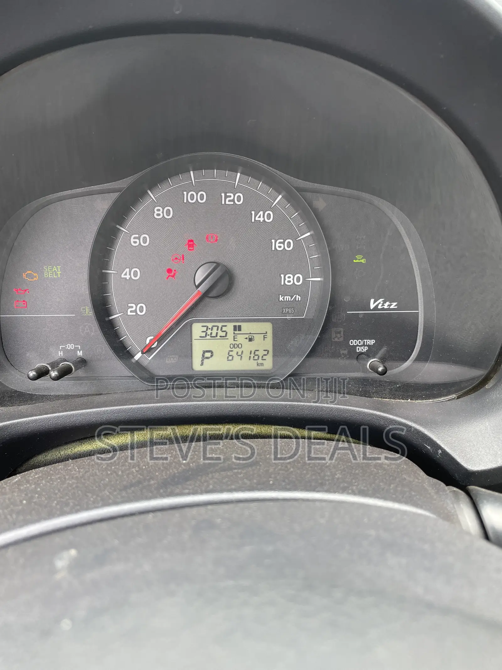 Toyota Vitz 1.3 AWD 5dr 2014 Silver