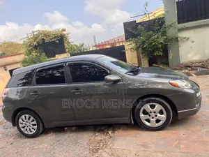 Toyota Matrix Hatchback FWD (1.8L 4cyl 5M) 2008 Gray