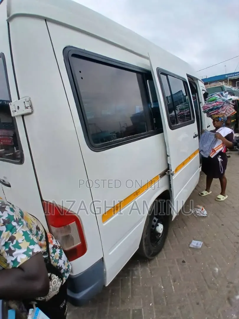 Mercedes-Benz Sprinter 2009 White