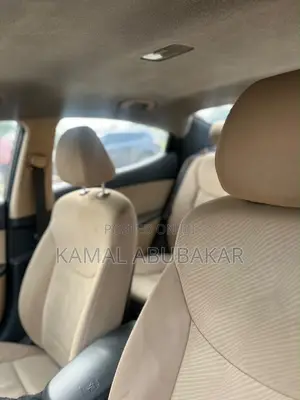 Hyundai Elantra GLS Sedan FWD (1.8L 4cyl 6A) 2013 Gray