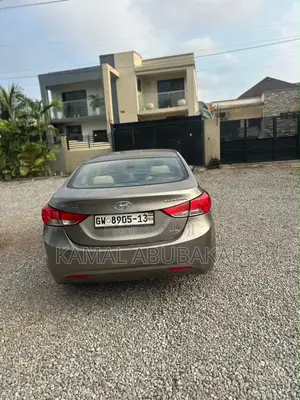 Hyundai Elantra GLS Sedan FWD (1.8L 4cyl 6A) 2013 Gray