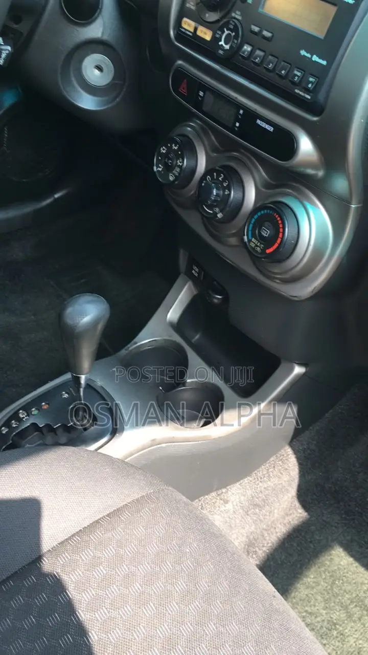 Scion xD 2013
