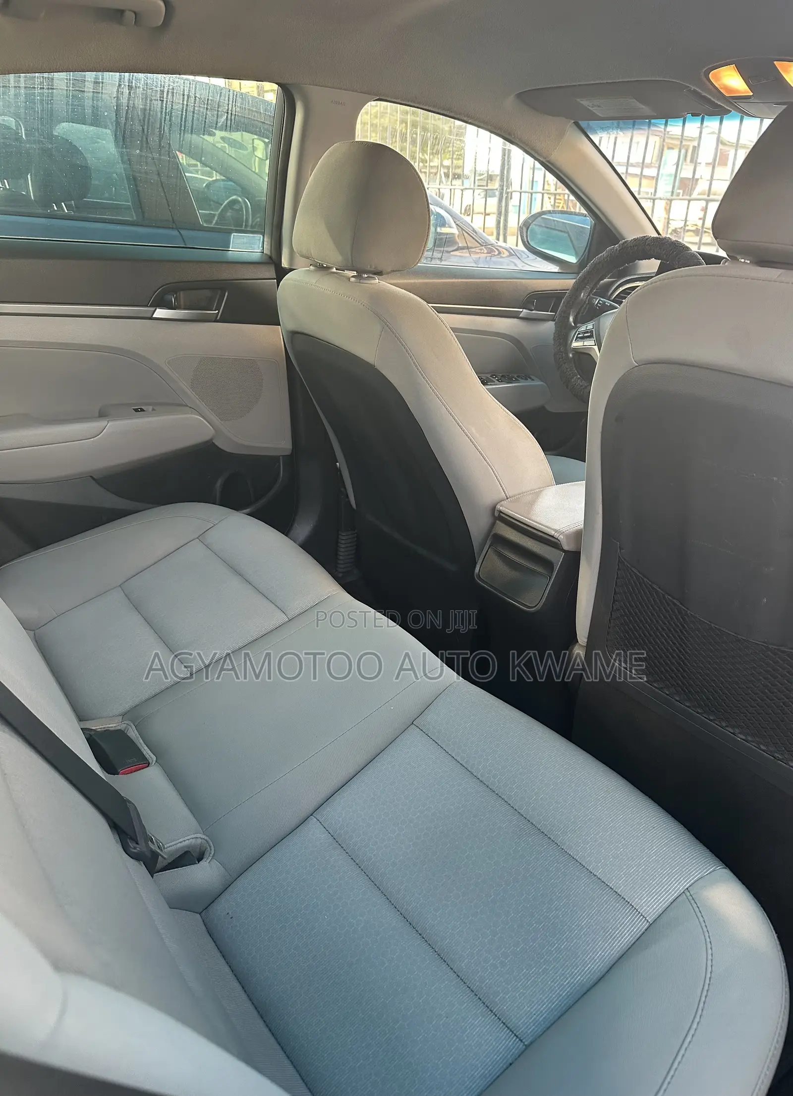 Hyundai Elantra ECO Sedan FWD (1.4L 4cyl 7A) 2017 Gray