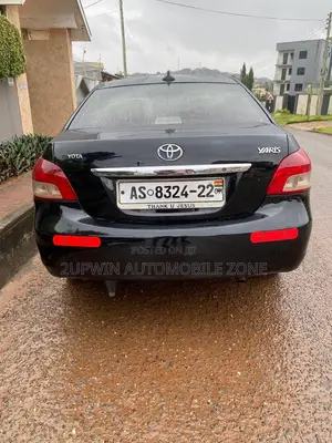 Toyota Vitz 2011 Black