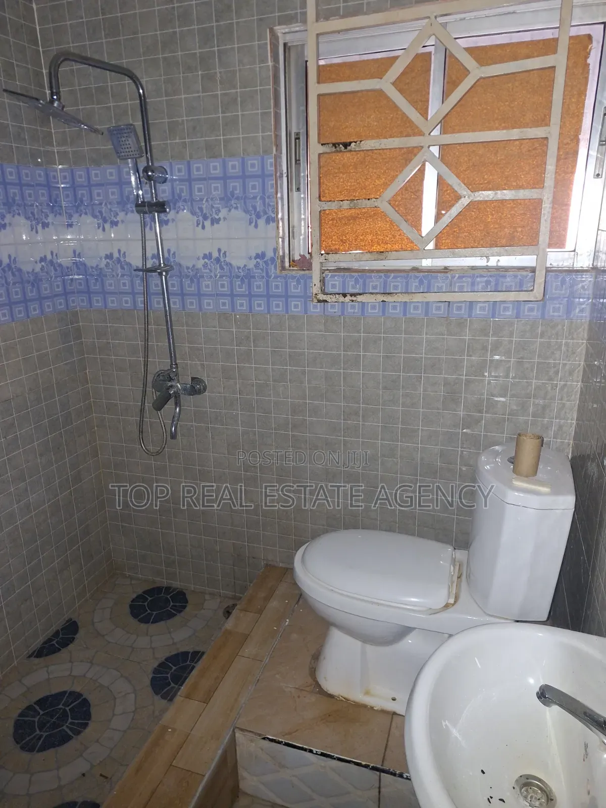 2bdrm Apartment in West Legon, Medifem Area for rent