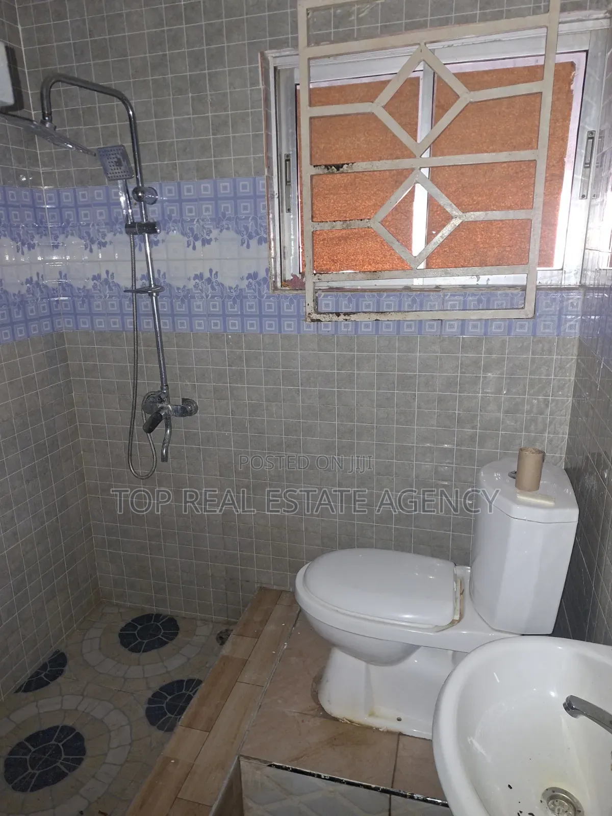 2bdrm Apartment in West Legon, Medifem Area for rent