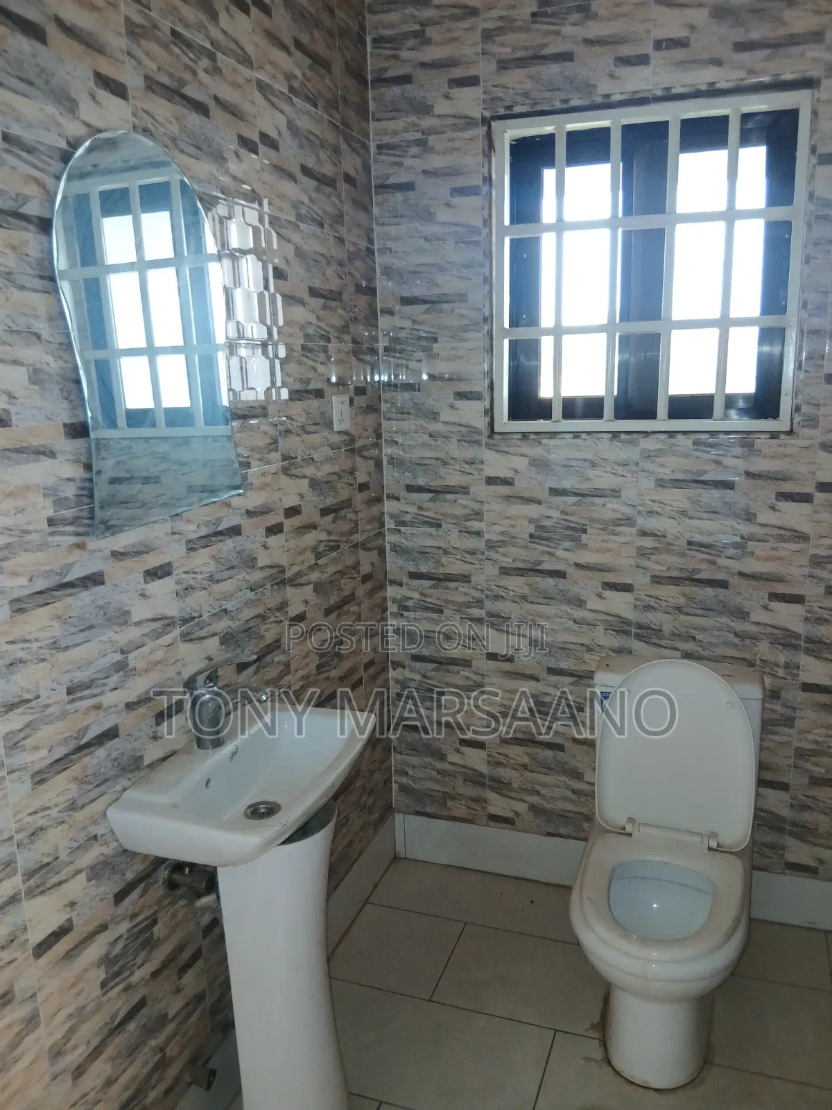 2bdrm Apartment in Haatso, Papao for rent