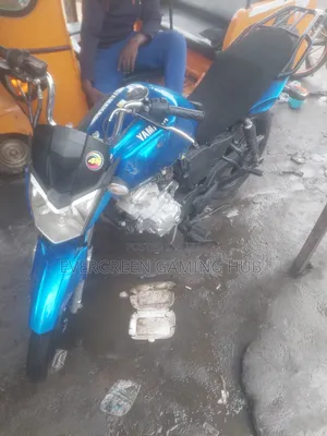 Yamaha 2018 Blue
