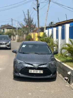 Toyota Corolla LE 4dr Sedan (1.8L 4cyl CVT) 2017 Gray