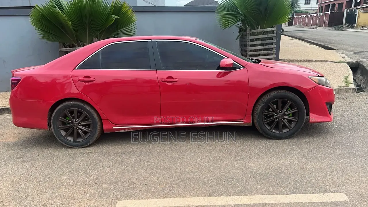 Toyota Camry 2013 Red