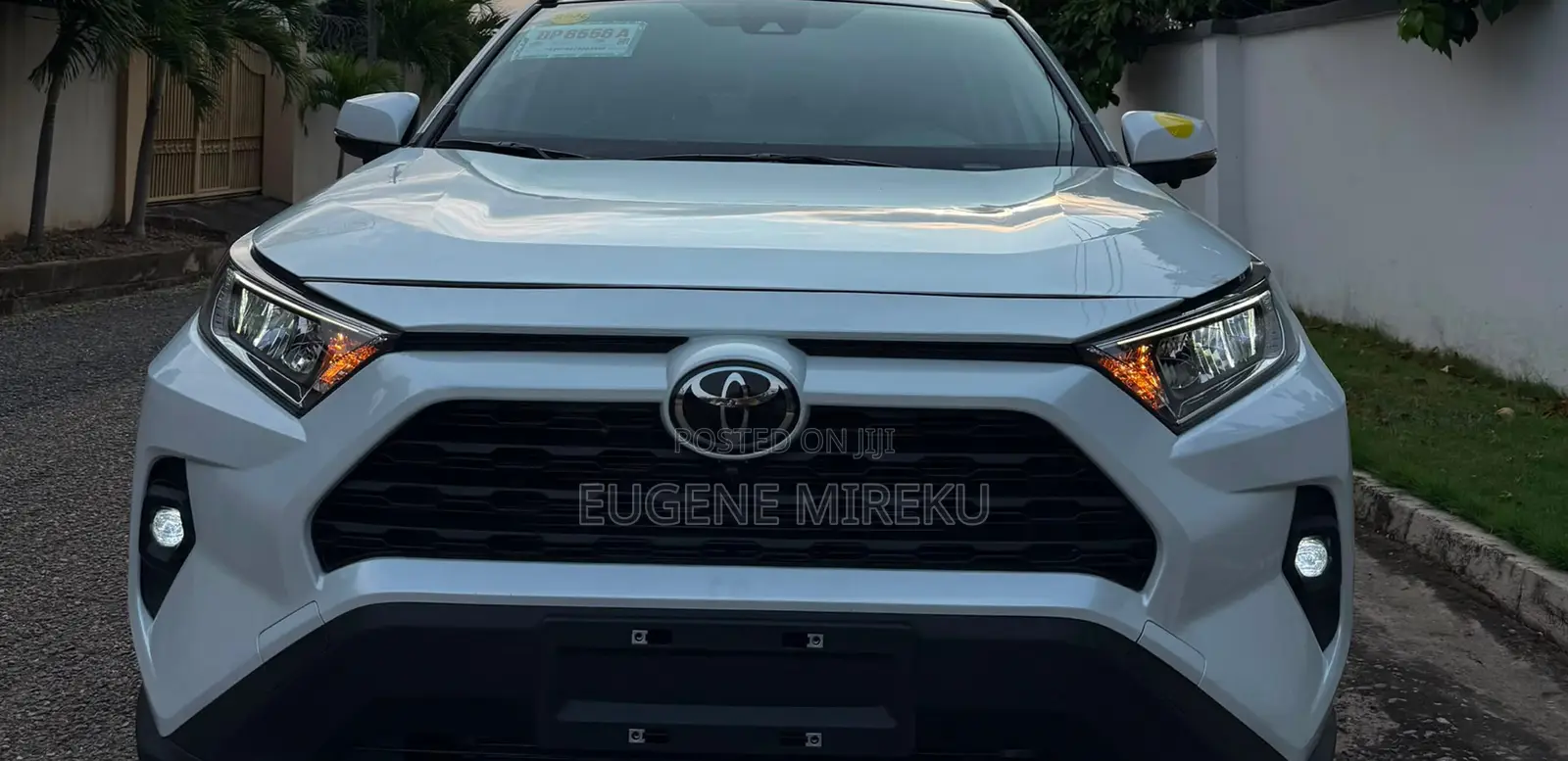 Toyota RAV4 2025 White