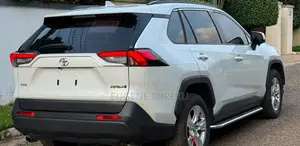 Toyota RAV4 2025 White