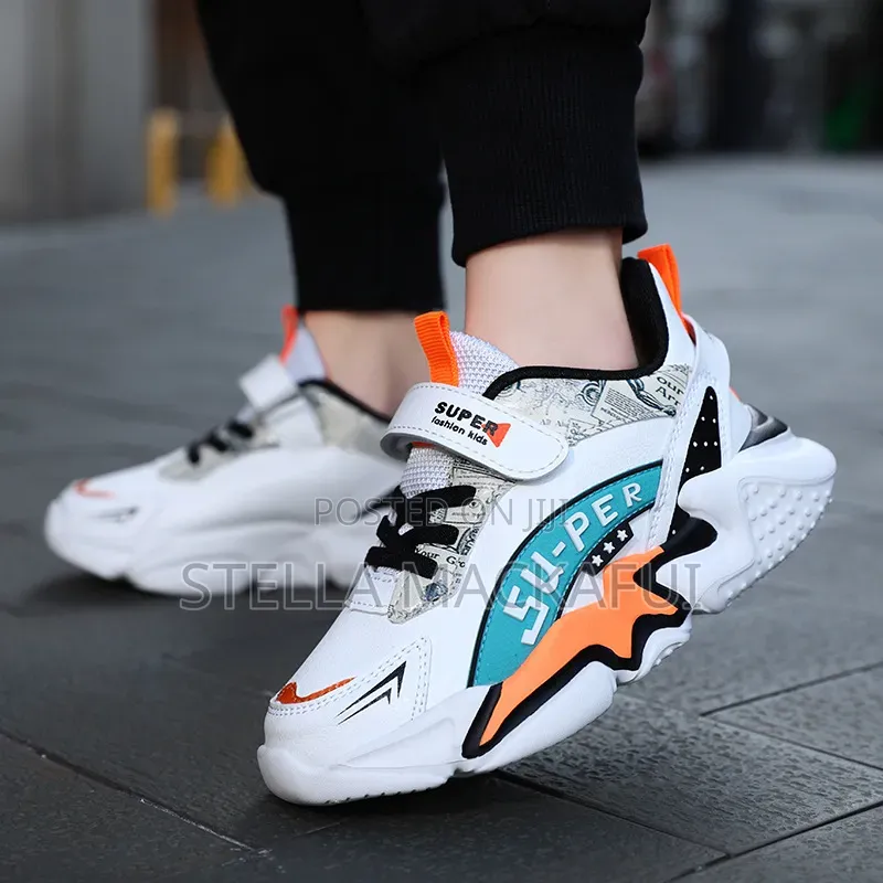 Executive Sneakers Size 39 Only