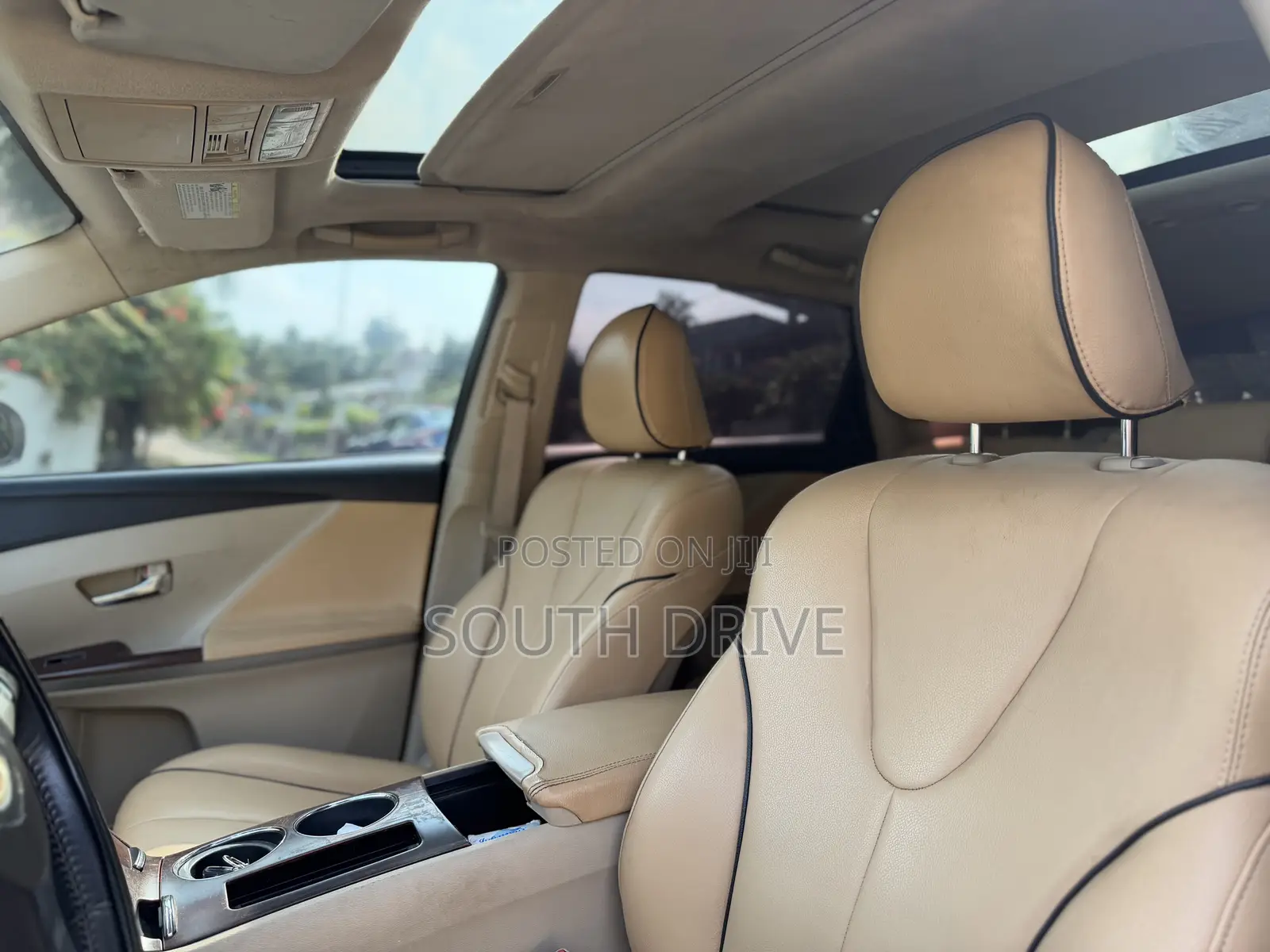 Toyota Venza AWD 2010 White