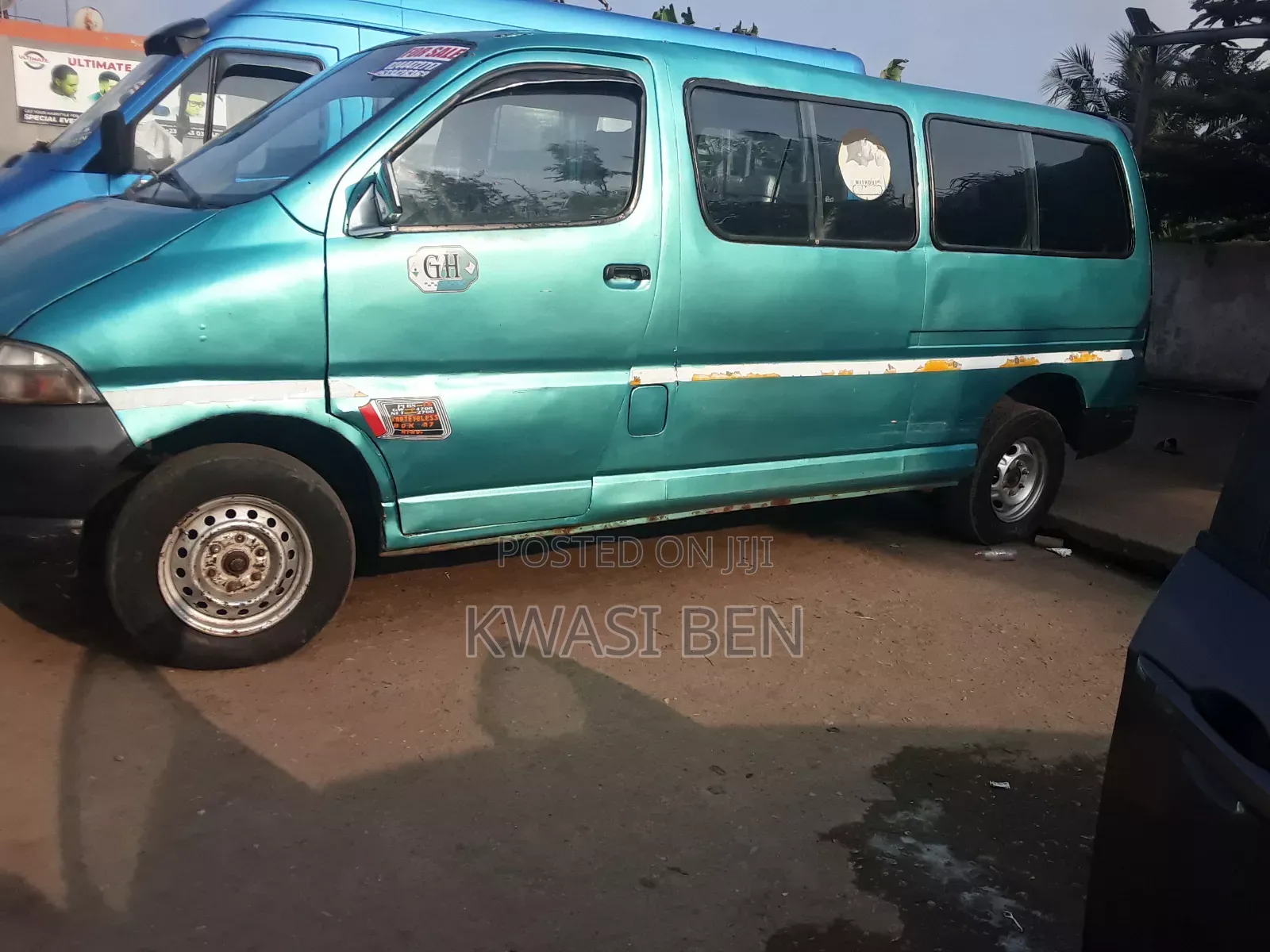Toyota HiAce 2005 Blue