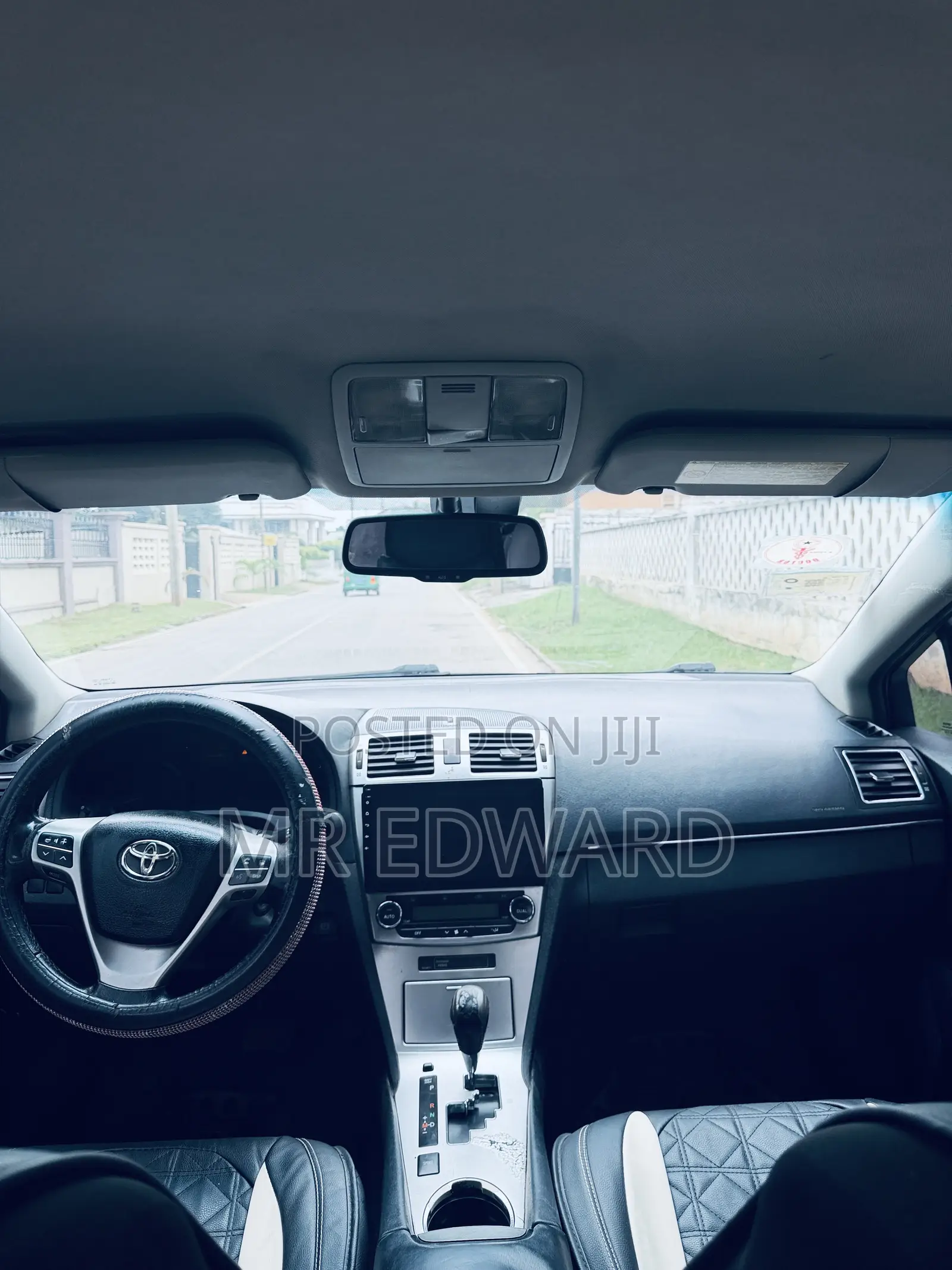 Toyota Avensis 2013 White