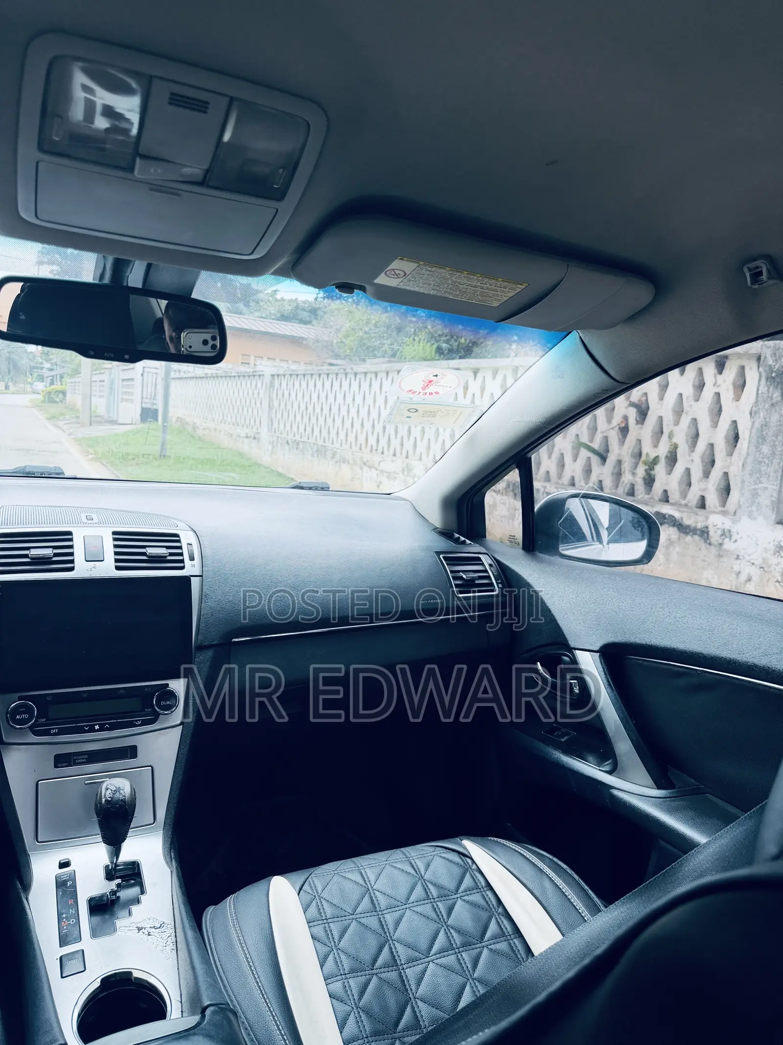 Toyota Avensis 2013 White