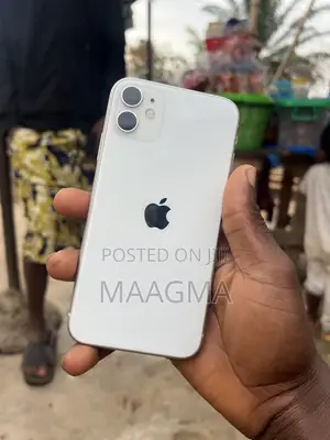 Apple iPhone 11 64 GB White