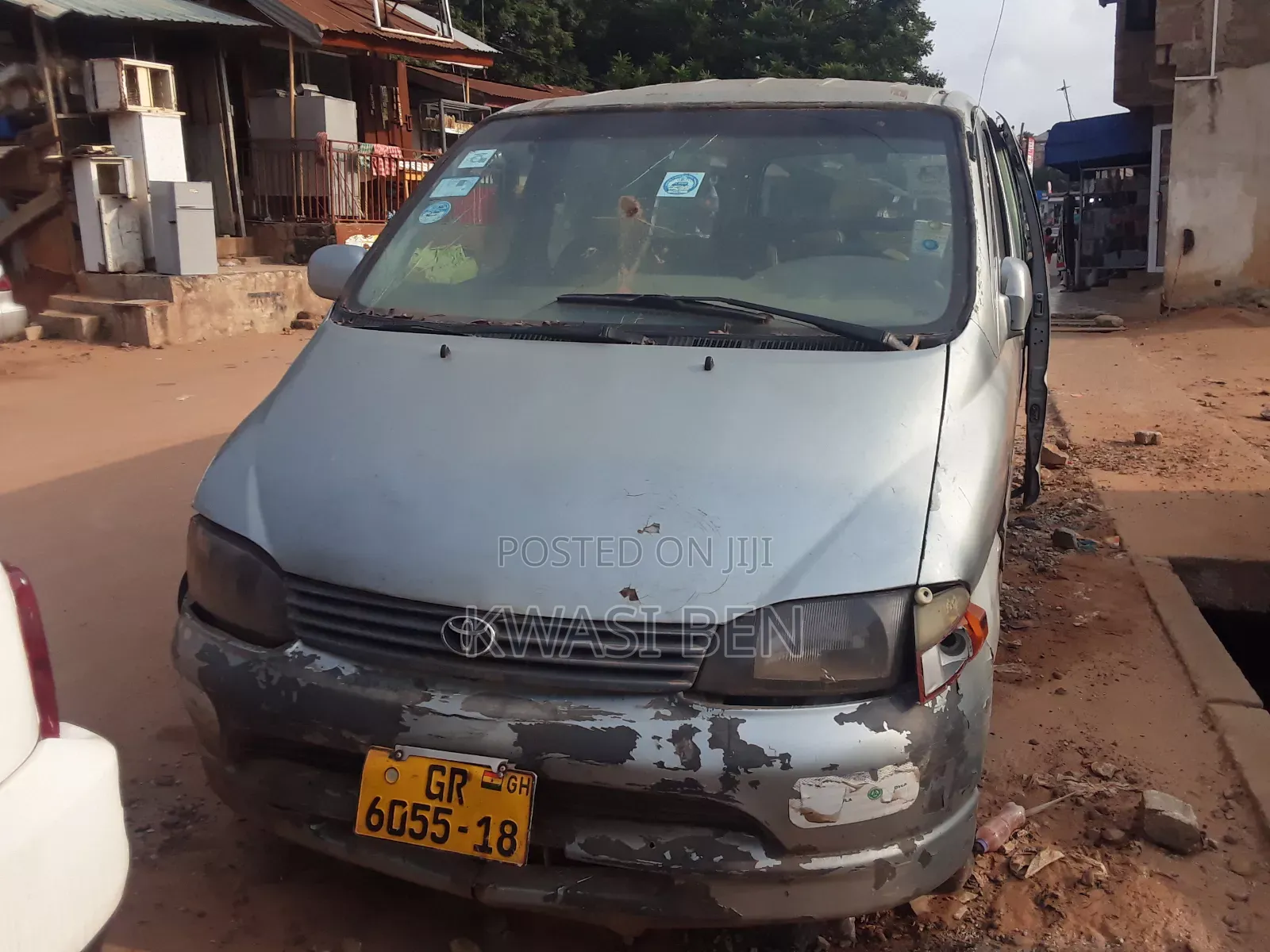 Toyota HiAce 2004 Grey