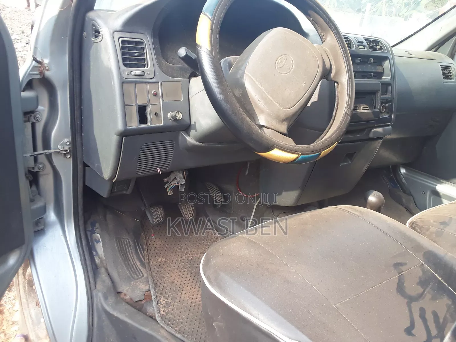 Toyota HiAce 2004 Grey