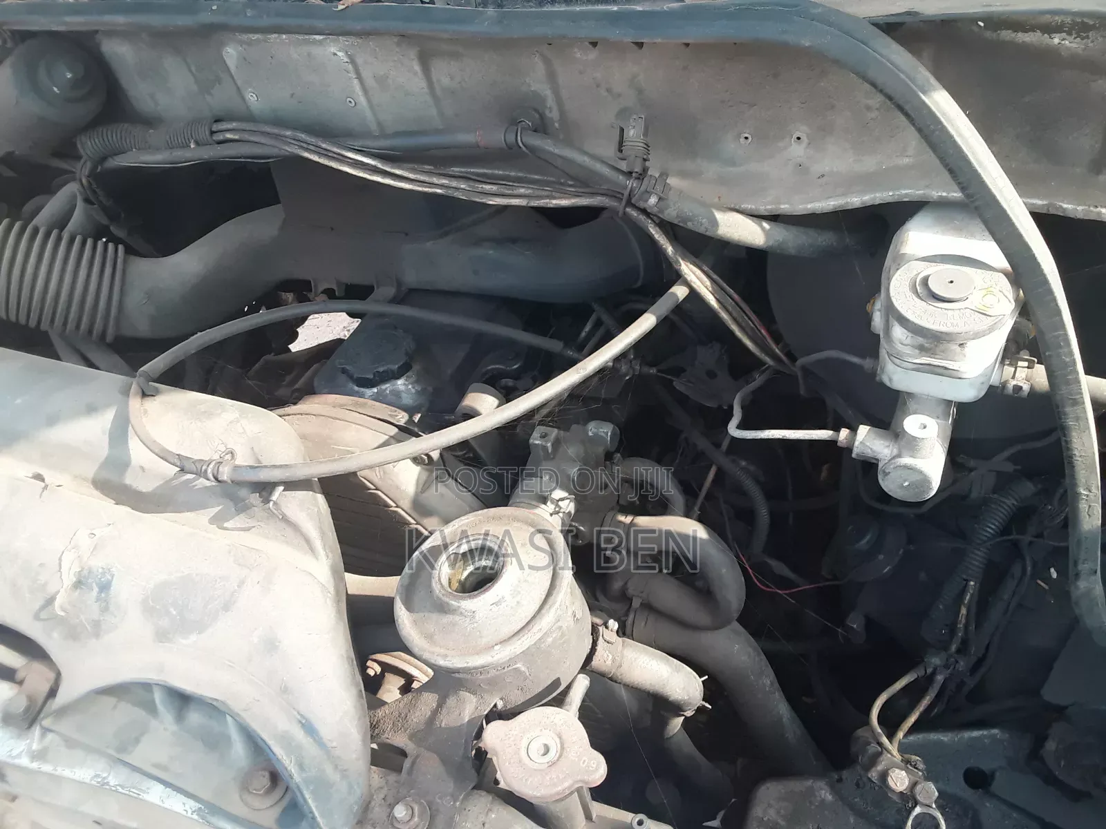 Toyota HiAce 2004 Grey