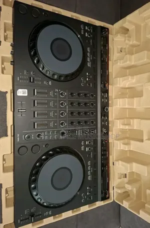 AlphaTheta DDJ-GRV6 Versatile 4-Channel DJ Controller