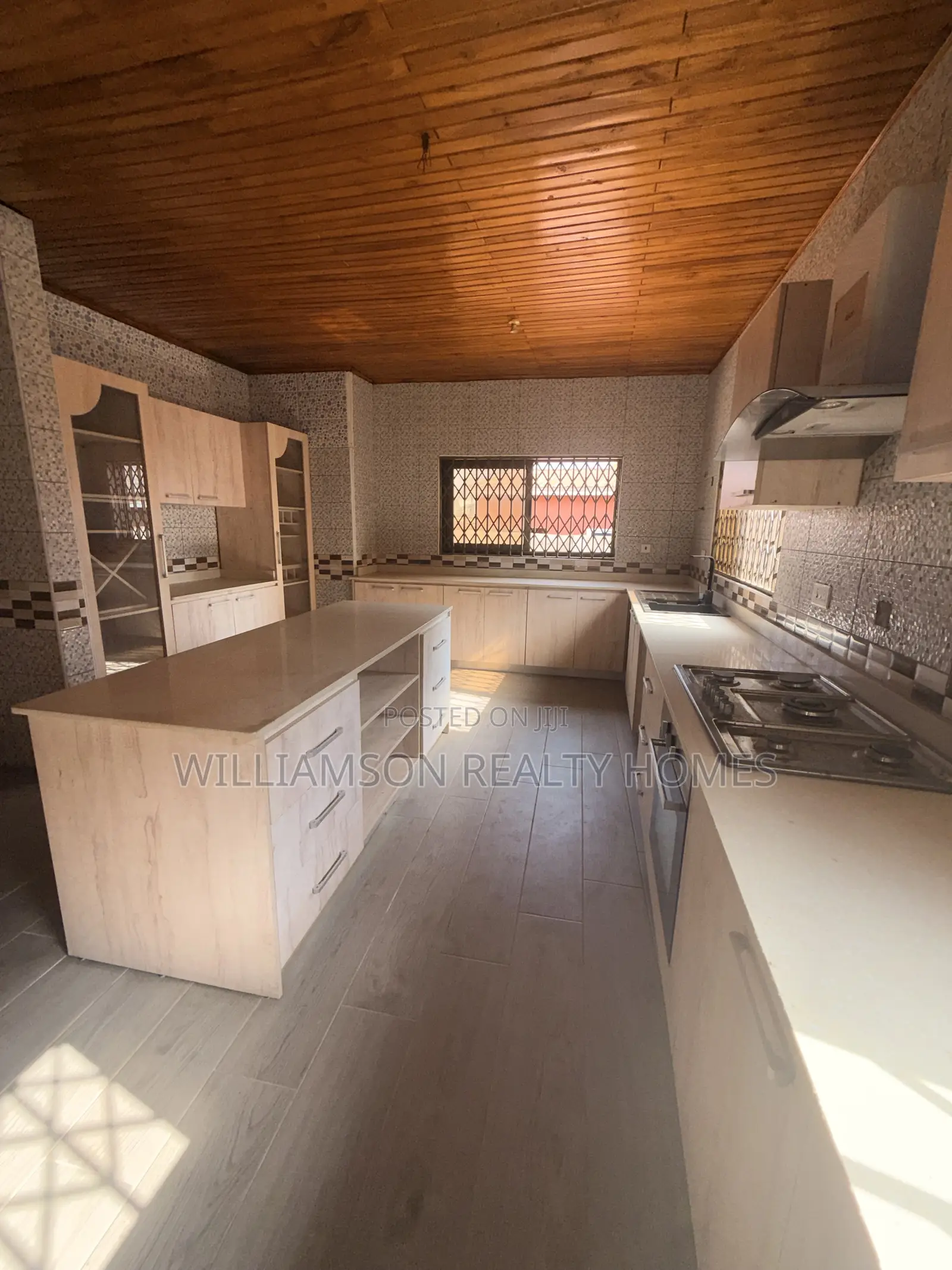 4bdrm House in Hfc Estate Area, Spintex for rent