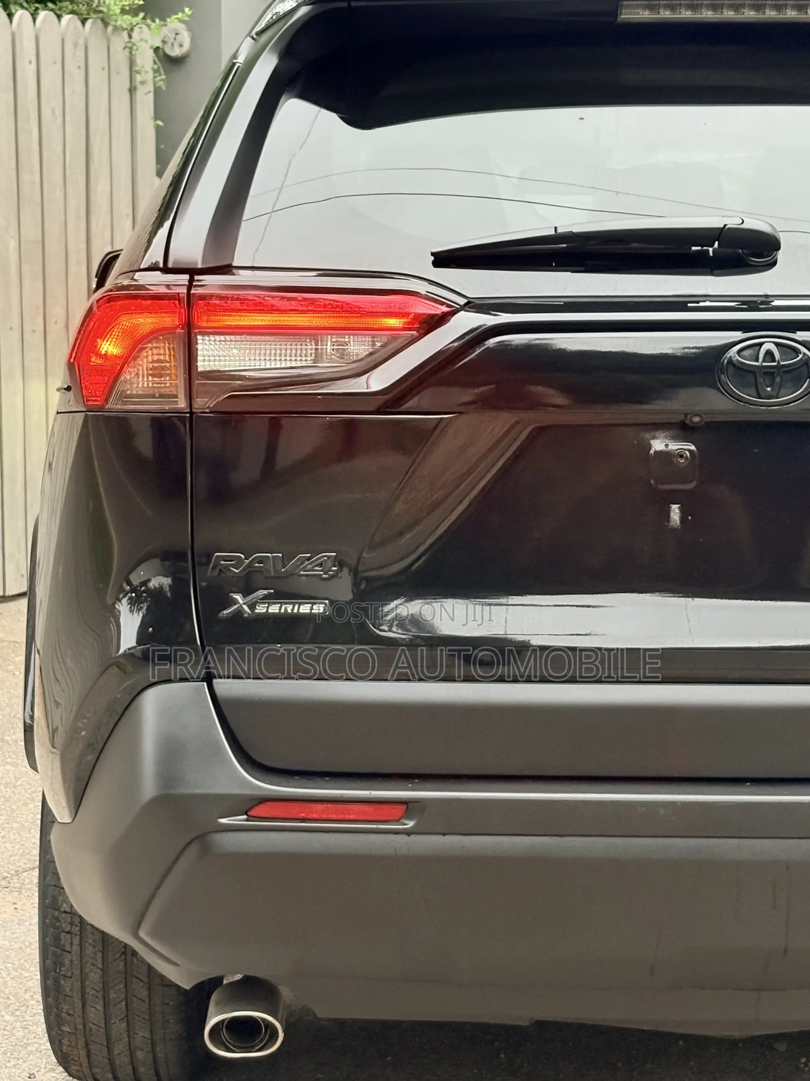Toyota RAV4 XLE 2022 Black