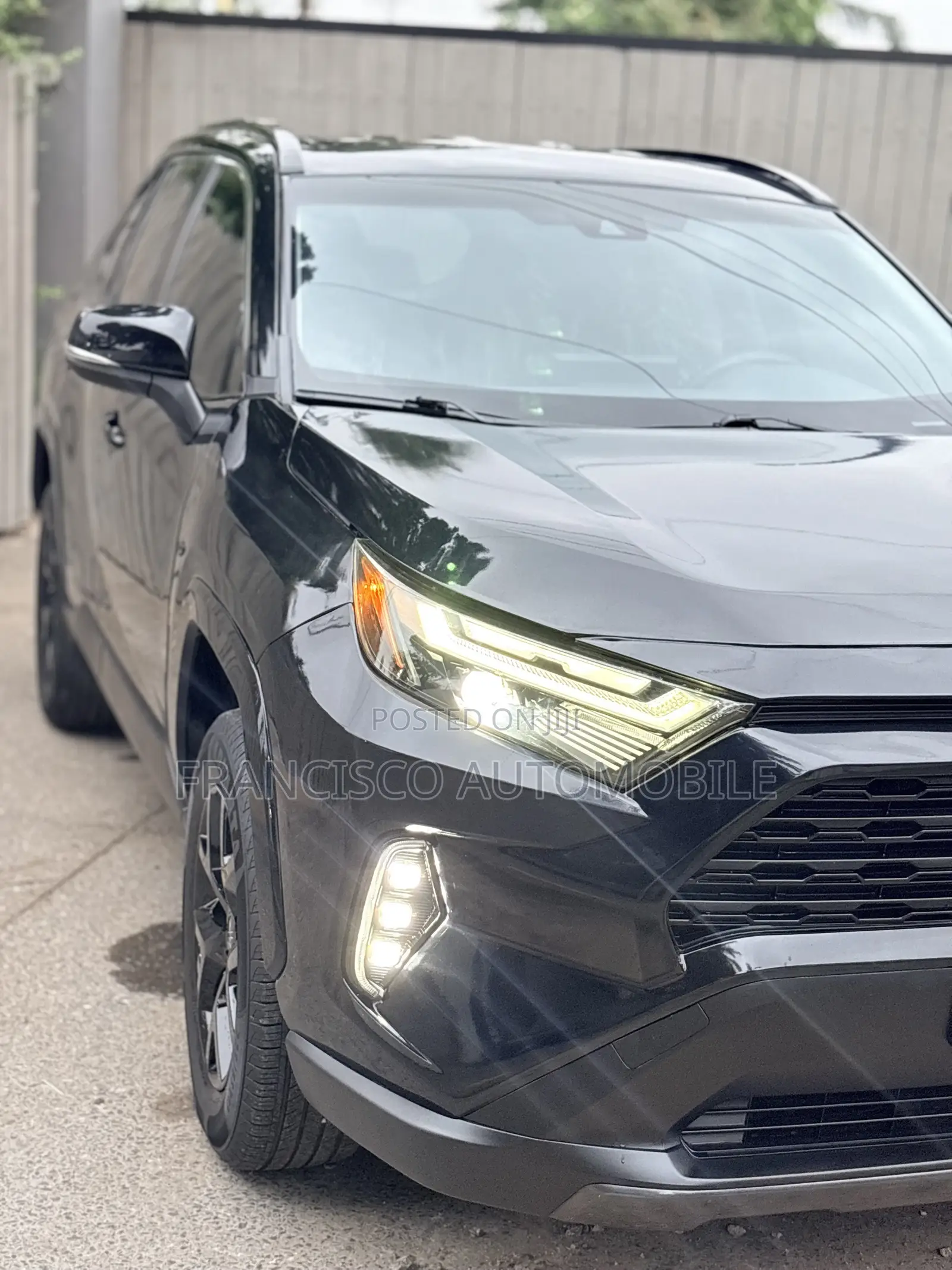 Toyota RAV4 XLE 2022 Black