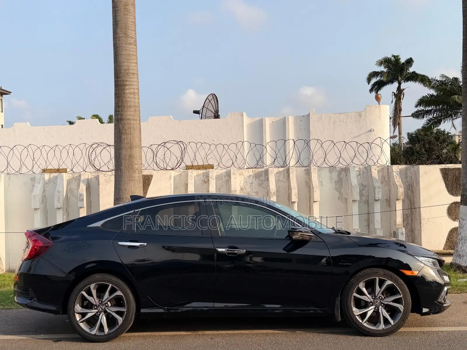 Honda Civic Touring Sedan 2019 Black