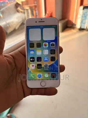 Apple iPhone 8 64 GB Gold