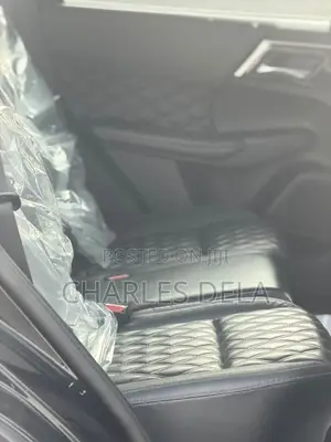 Mitsubishi Outlander 2022 Blue