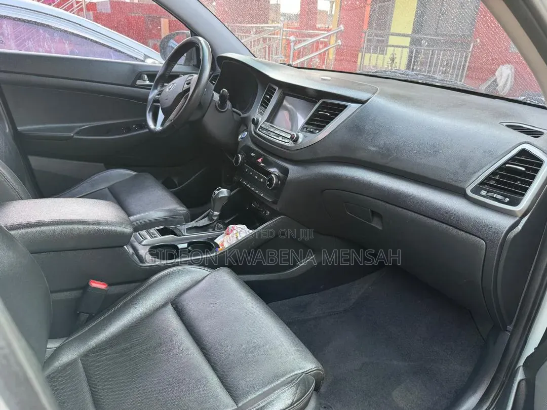 Hyundai Tucson 2018 White