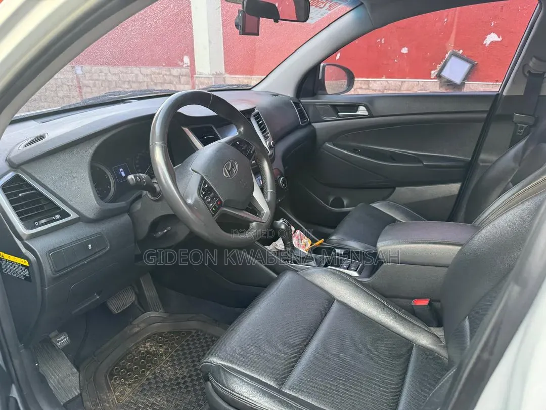 Hyundai Tucson 2018 White