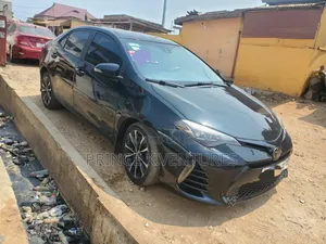 Toyota Corolla 2017 Black