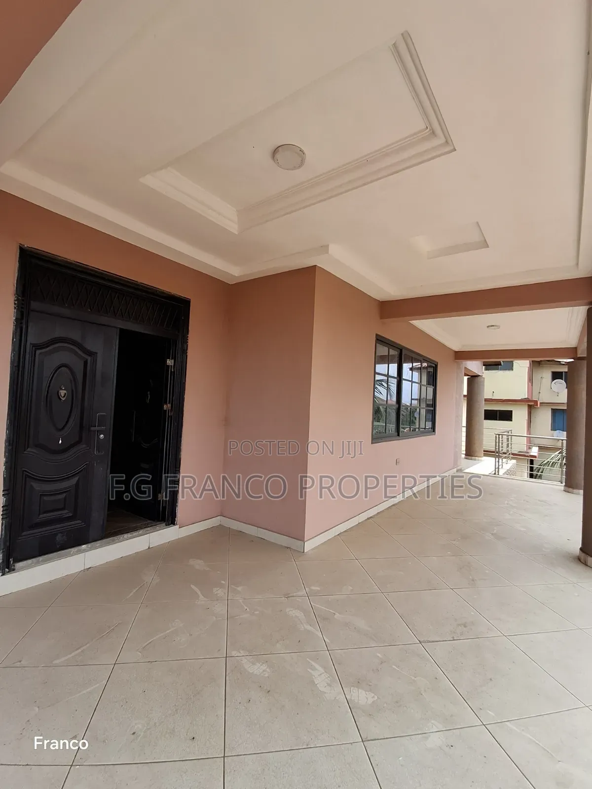 7bdrm House in Kg Franco Properties, Baatsona Total for rent