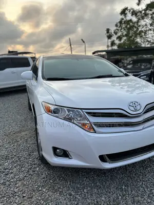 Toyota Venza Limited 2010 White