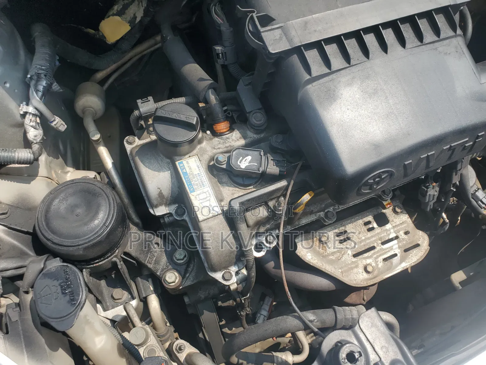 Toyota Belta 2010 Silver