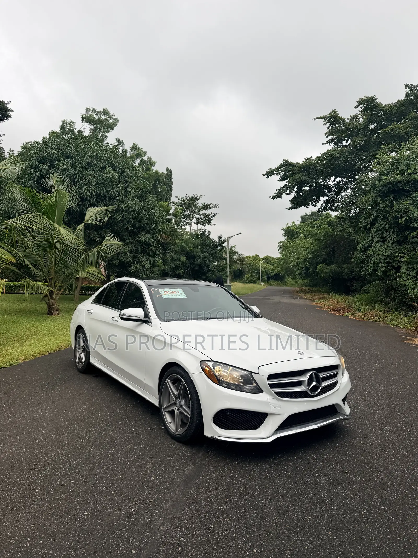Mercedes-Benz C300 Luxury 4matic Sedan AWD (2.0L 4cyl 7A) 2017 White