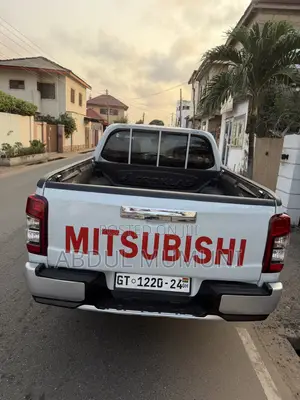 Mitsubishi L200 Double Cab 2.4 154hp 4WD 2018 White