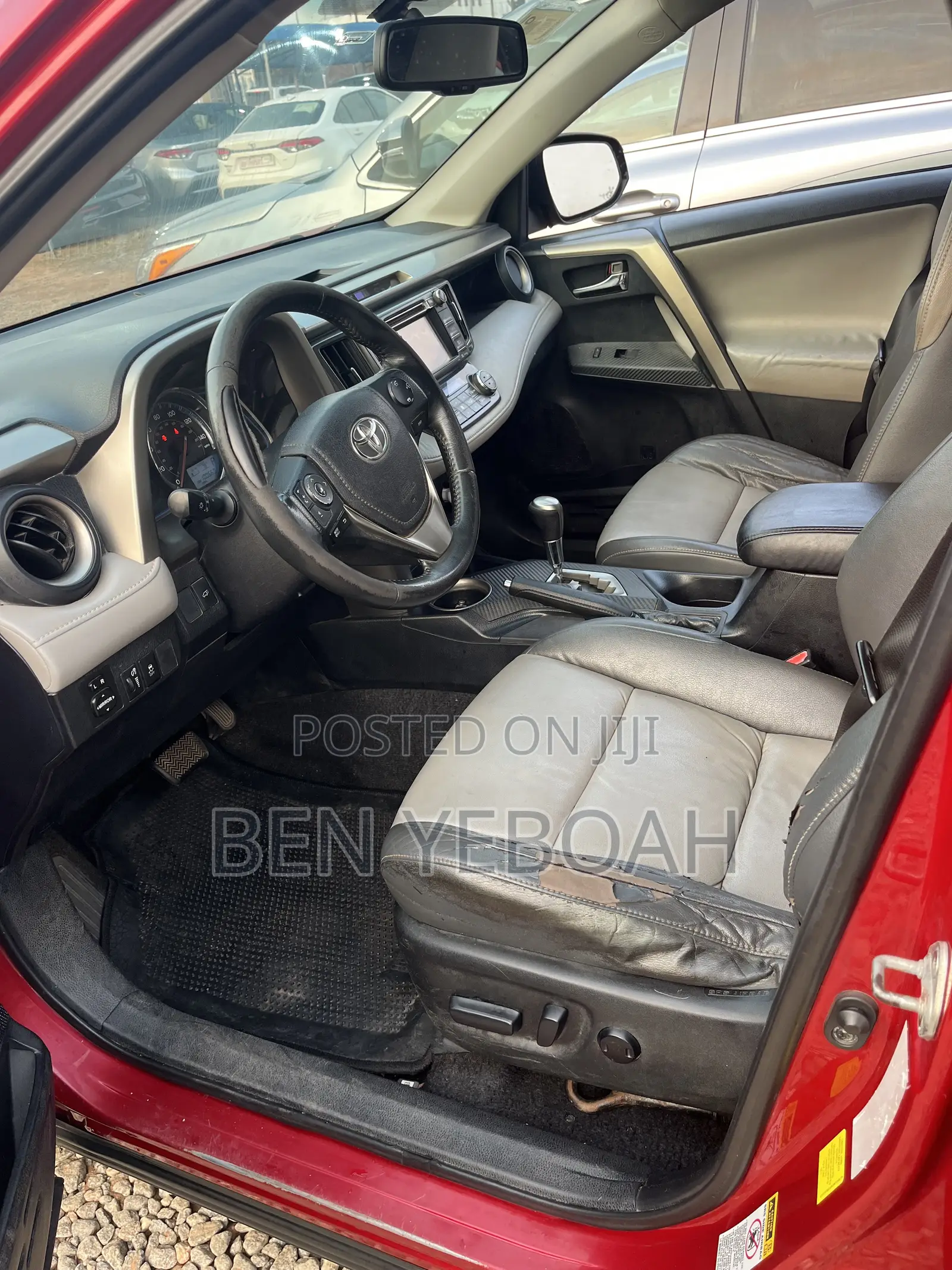 Toyota RAV4 LE 4dr SUV AWD (2.5L 4cyl 6A) 2015 Red