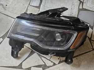 Jeep Grand Cherokee Headlight 2018 Driver Side Charger Type