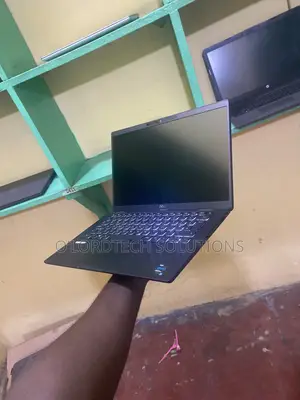 Laptop Dell Latitude 7420 32GB Intel Core i7 SSD 256GB