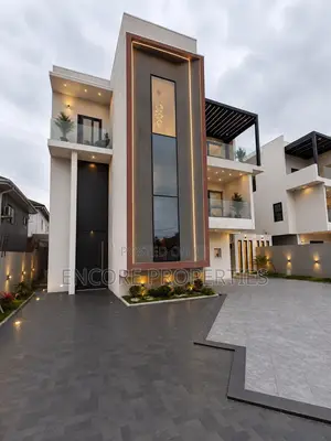 5bdrm House in Adjiringanor, Adjiriganor for sale