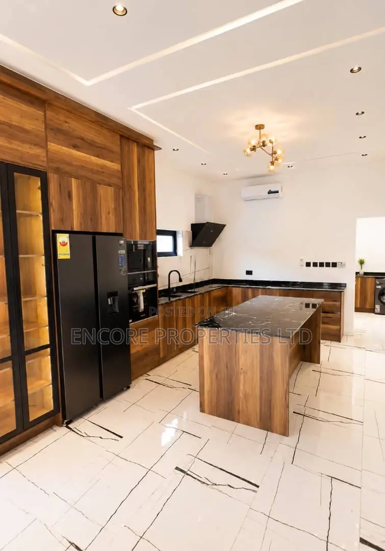 4bdrm House in Kwabenya for sale