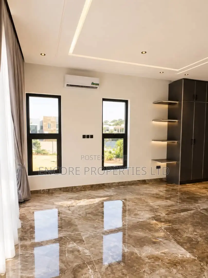 4bdrm House in Kwabenya for sale