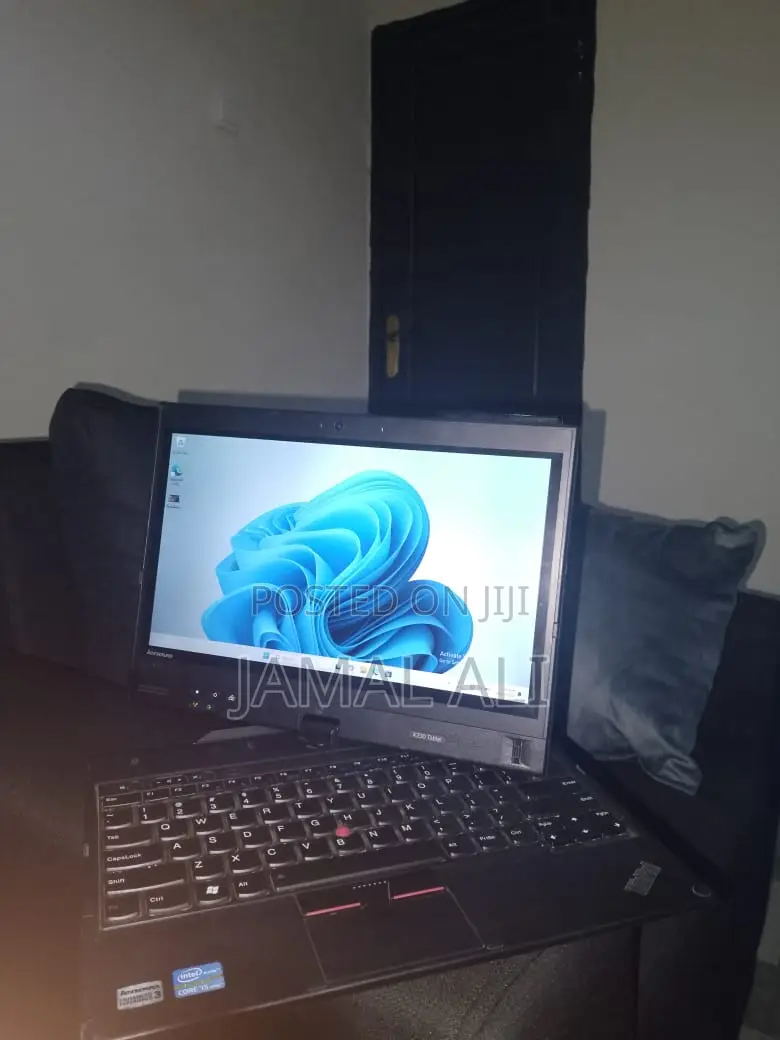 Laptop Lenovo A8 4GB Intel Core i5 HDD 320GB