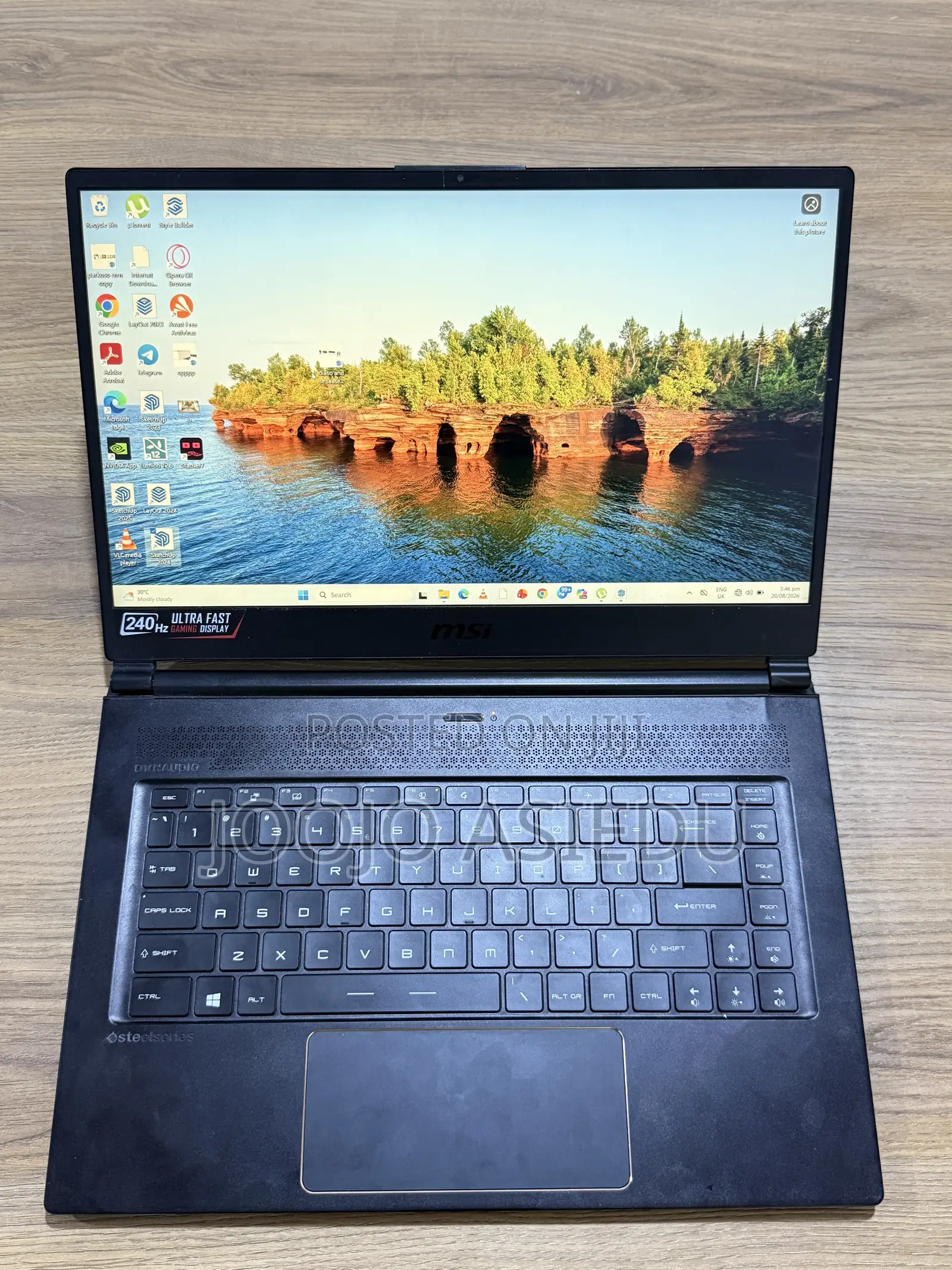 Laptop MSI GS65 Stealth Thin 8RF 32GB Intel Core i7 SSD 512GB