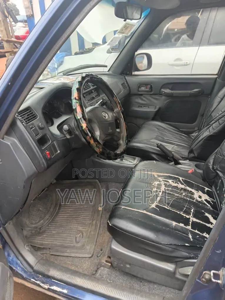 Toyota RAV4 2001 Blue