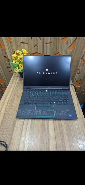 New Laptop Alienware M16 r1 32GB Intel Core i9 SSD 1T